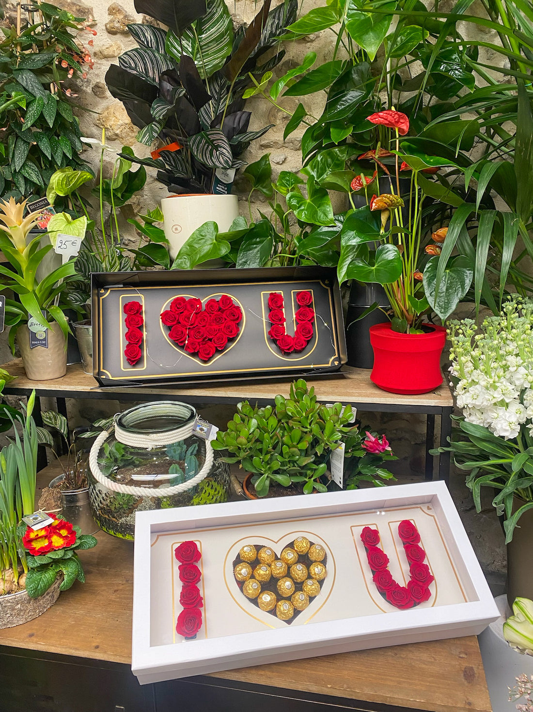 Des Idées de Cadeaux Inoubliables pour la Saint-Valentin : Roses Éternelles, Flower box et Plus!